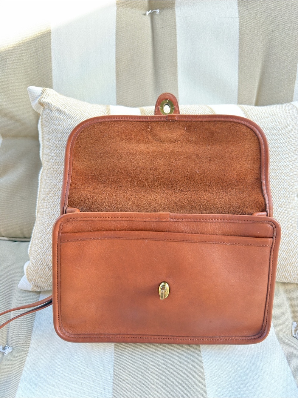COACH Vintage Clutch Wristlet 9971 British Tan Glovetanned Leather with Hang tag - Picture 2 of 11